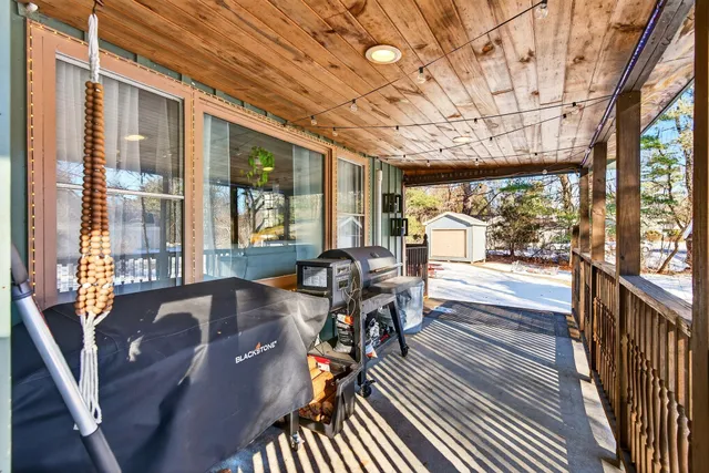 $589,000 | 5 Sand Bar Road, Windham, ME 04062