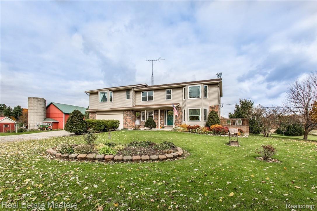 5830 Newman Road St. Clair, MI 48079 - Photo 3 of 37 5830 Neuman Rd-9.JPG