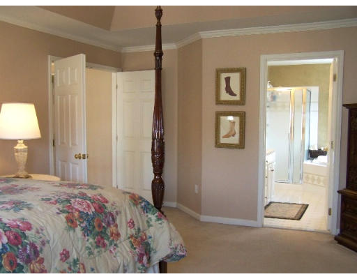 38 Hancock Road Franklin, MA 02038 - Photo 9 of 18 Gallery Image 9