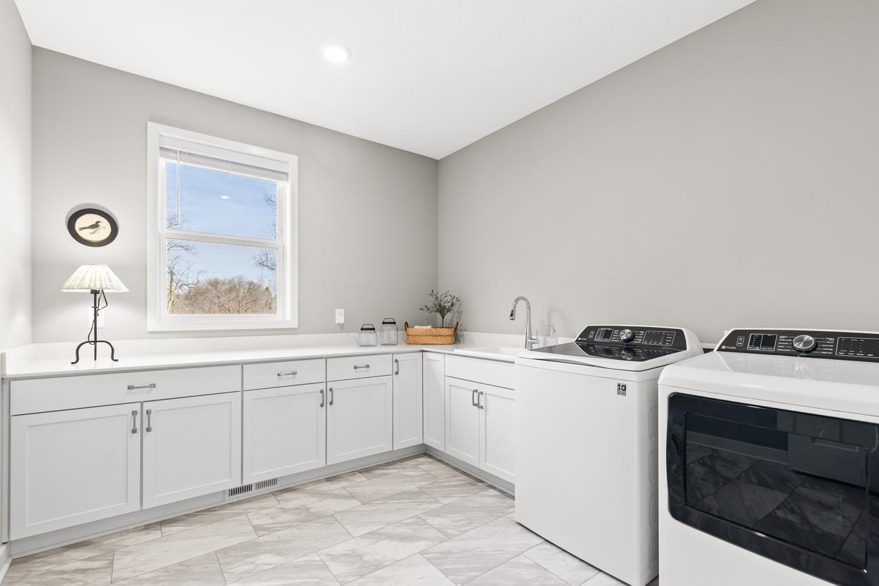 6373 Apple Court Inver Grove Heights, MN 55077 - Photo 13 of 27