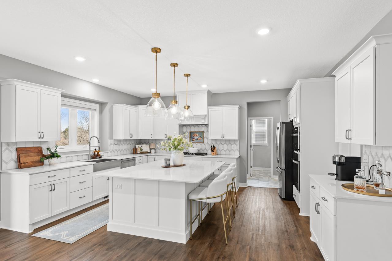 6373 Apple Court Inver Grove Heights, MN 55077 - Photo 4 of 27