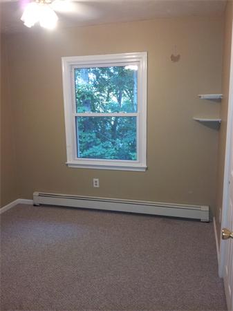 160 Dudley Road Oxford, MA 01540 - Photo 20 of 28 Gallery Image 20