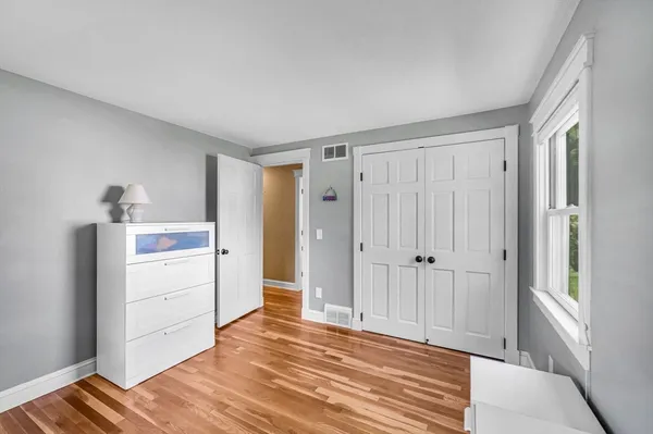 $3,500 | 118 Yarmouth Street, Longmeadow, MA 01106