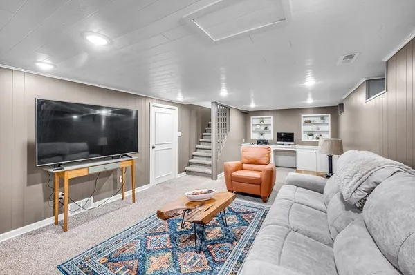 $3,500 | 118 Yarmouth Street, Longmeadow, MA 01106