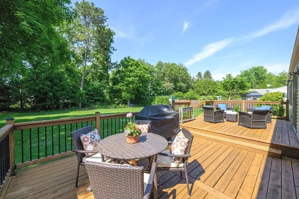 $3,500 | 118 Yarmouth Street, Longmeadow, MA 01106