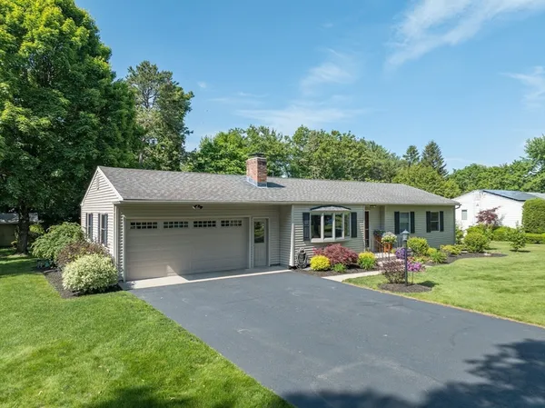 $3,500 | 118 Yarmouth Street, Longmeadow, MA 01106