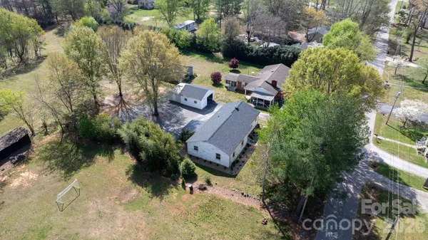 $295,000 | 212 Glendale Street, Morganton, NC 28655