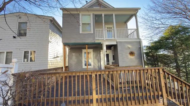 $2,500 | 55 Suydam Street, Unit 1, New Brunswick, NJ 08901