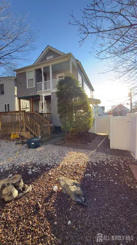 $2,500 | 55 Suydam Street, Unit 1, New Brunswick, NJ 08901