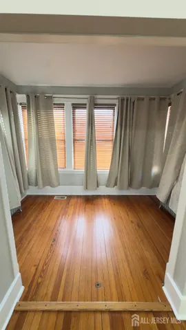 $2,500 | 55 Suydam Street, Unit 1, New Brunswick, NJ 08901