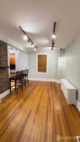 $2,500 | 55 Suydam Street, Unit 1, New Brunswick, NJ 08901