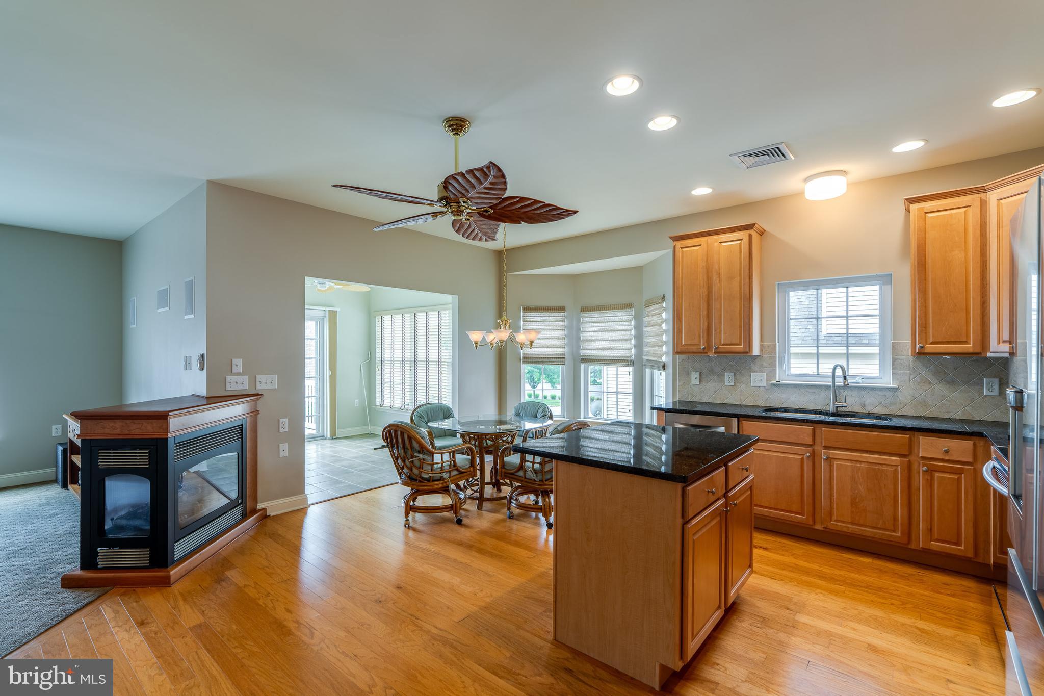 1809 Risser Lane Lancaster, PA 17601 - Photo 35 of 106 Updated paint in eat in area