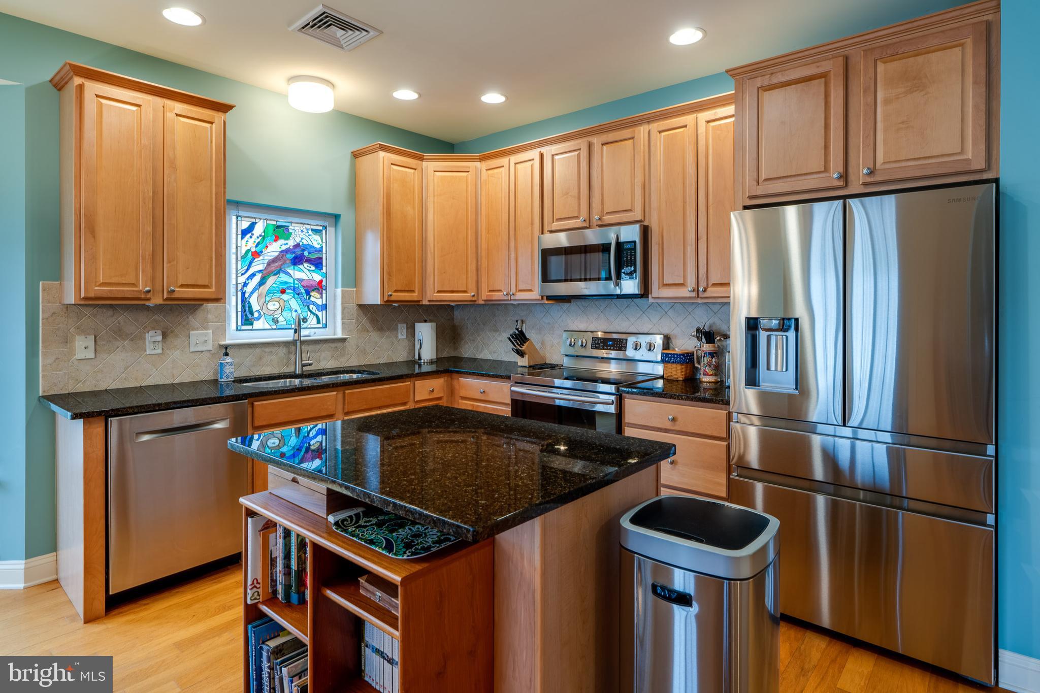 1809 Risser Lane Lancaster, PA 17601 - Photo 38 of 106 Stunning kitchen with modern appliances