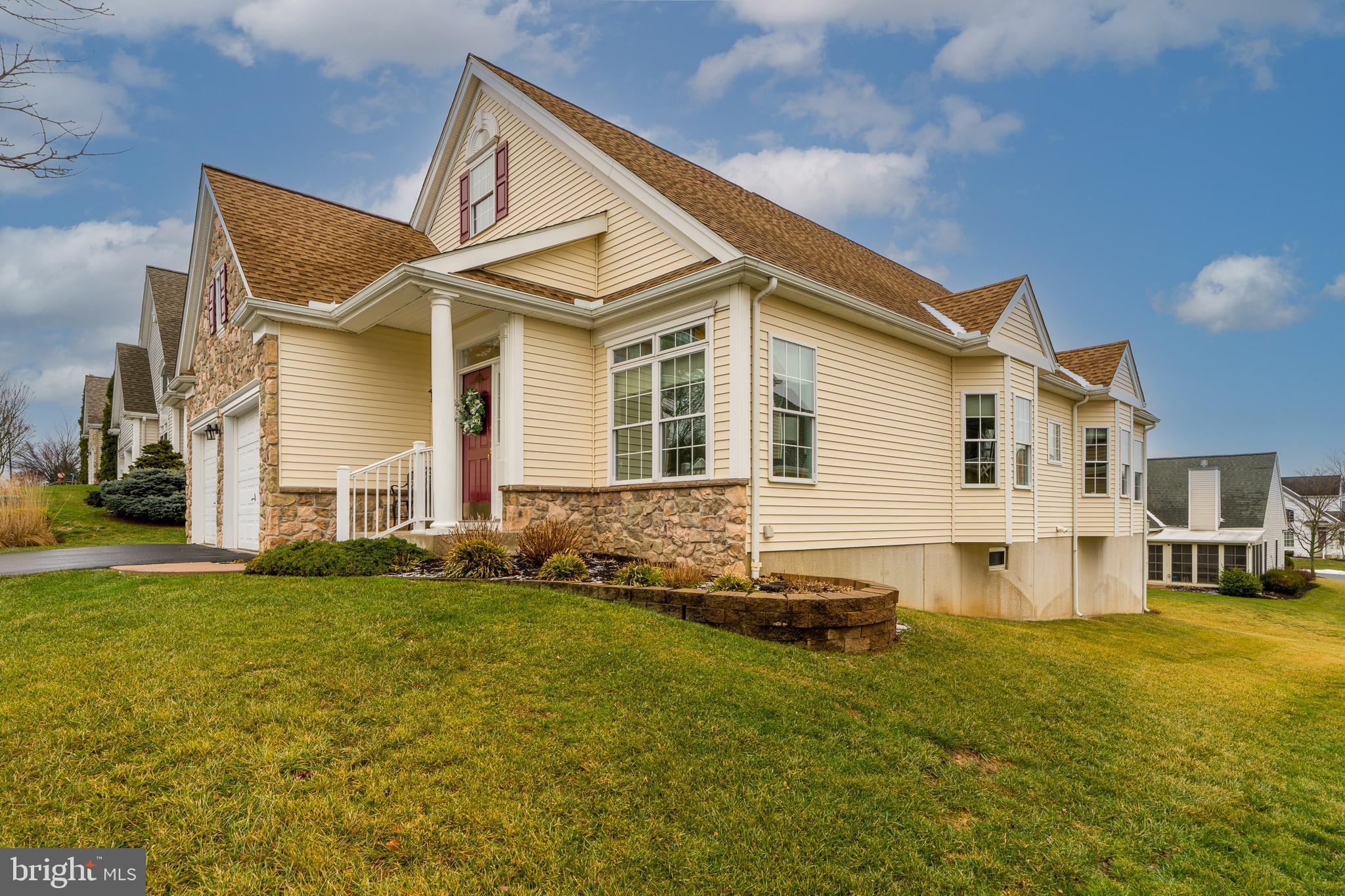 1809 Risser Lane Lancaster, PA 17601 - Photo 7 of 106 Lovely stone accents
