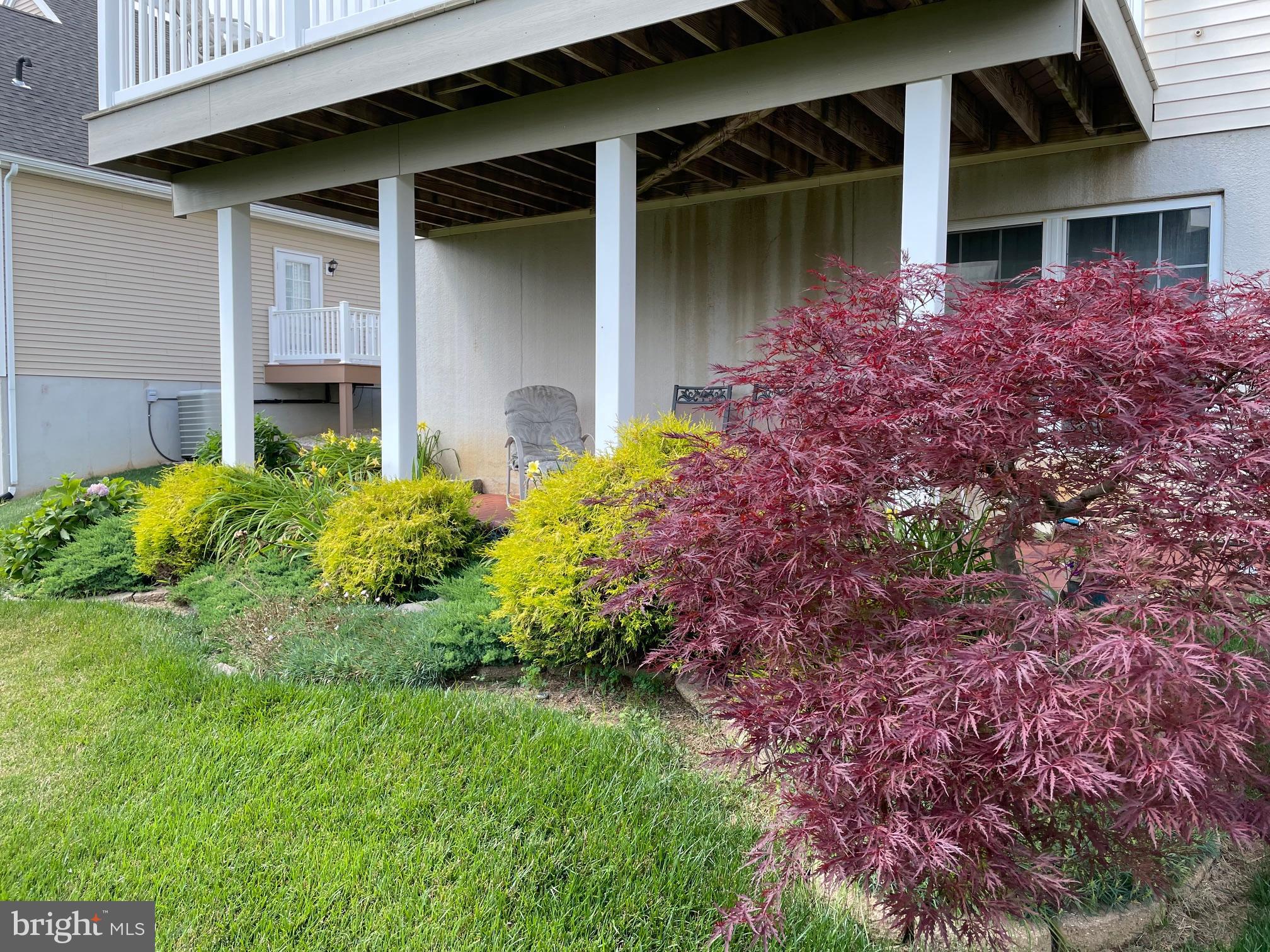 1809 Risser Lane Lancaster, PA 17601 - Photo 9 of 106 Beautifully landscaped