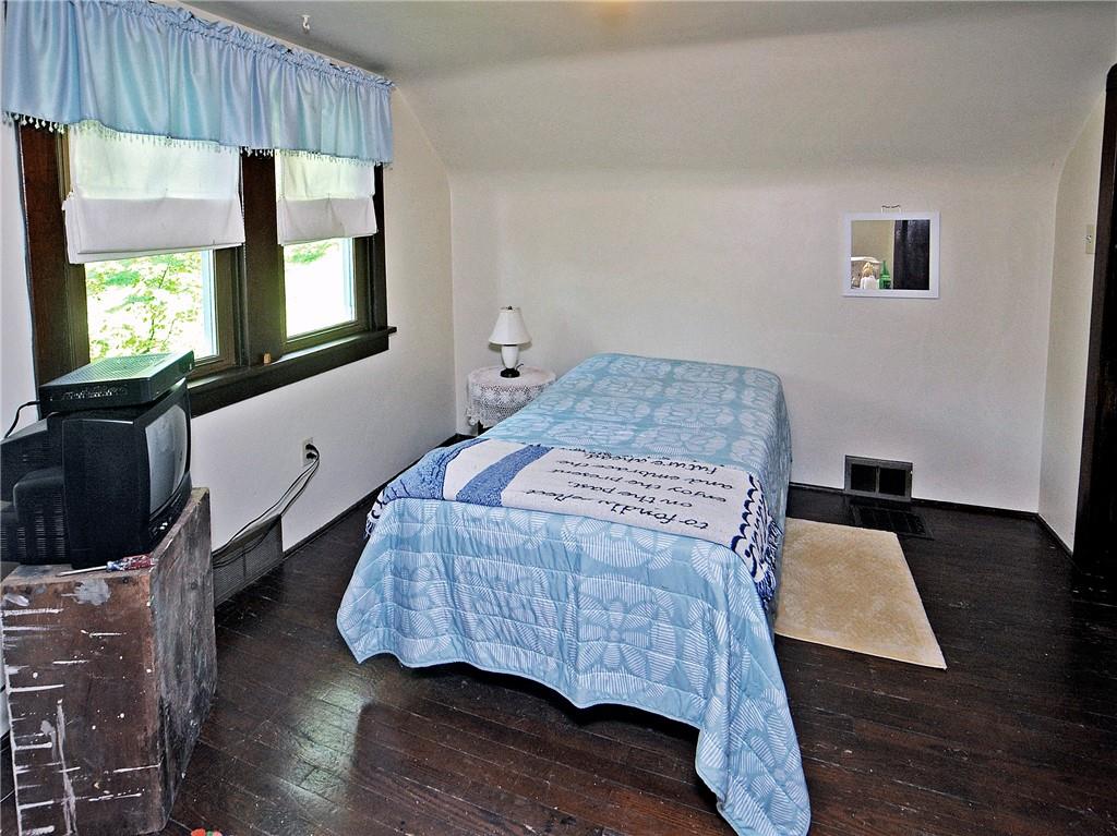 1306 Jefferson Heights Road Pittsburgh, PA 15235 - Photo 22 of 25 Gallery Image 22
