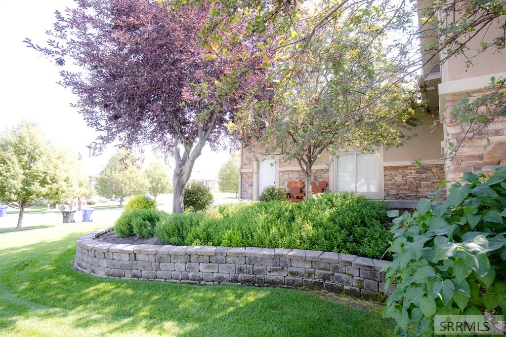 354 Eagle Summit Street Rexburg, ID 83440 - Photo 44 of 45 Beautiful Landscaping
