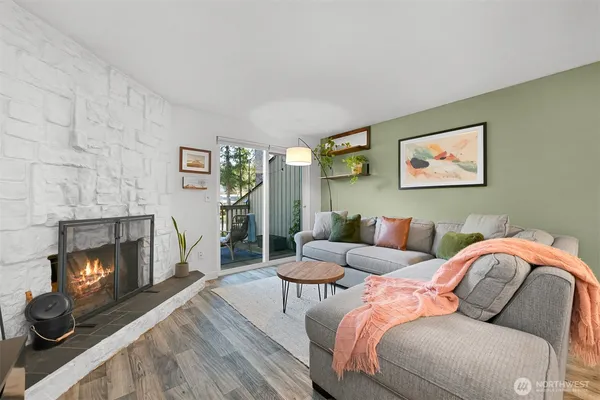 $425,000 | 1305 West Clearbrook Drive, Unit 22, Bellingham, WA 98229