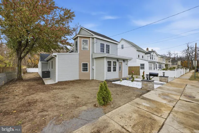 $521,999 | 233 Chestnut Street, Mount Holly, NJ 08060