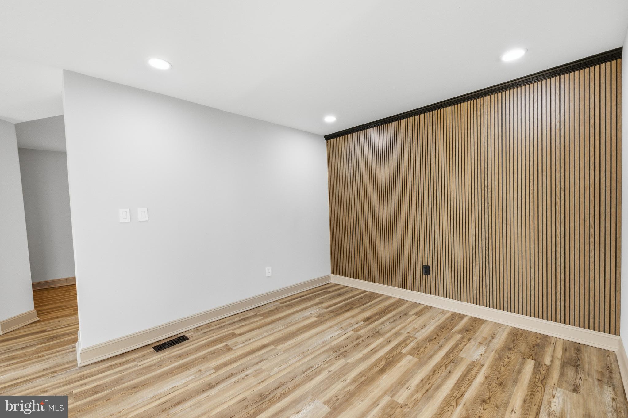 233 Chestnut Street Mount Holly, NJ 08060 - Photo 5 of 38