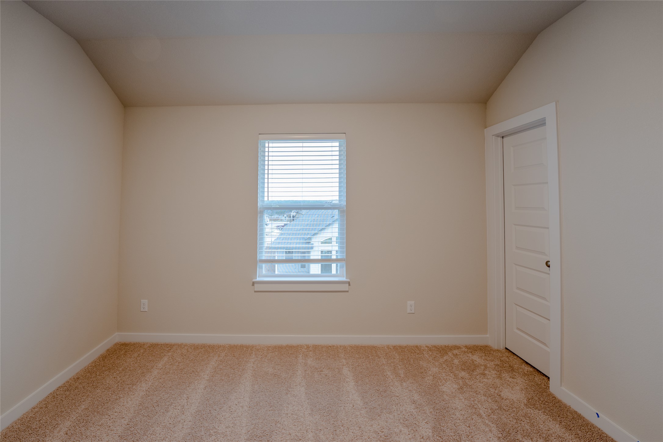 133 High Plains Drive Georgetown, TX 78628 - Photo 29 of 38 an empty room with windows