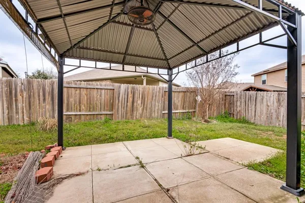 $2,150 | 120 Mount Vernon Lane, Venus, TX 76084