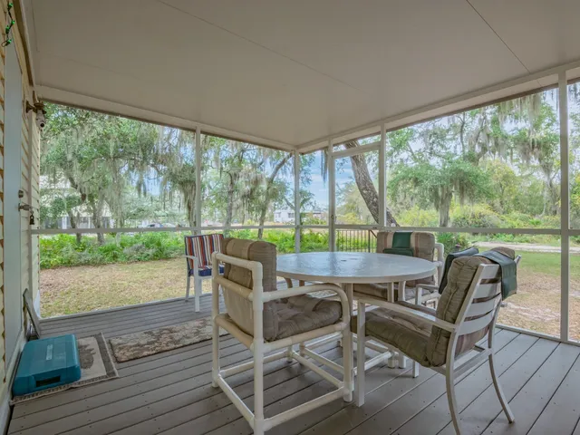 $285,000 | 605 Alligator Drive, Panacea, FL 32346