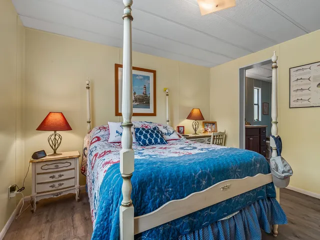 $285,000 | 605 Alligator Drive, Panacea, FL 32346