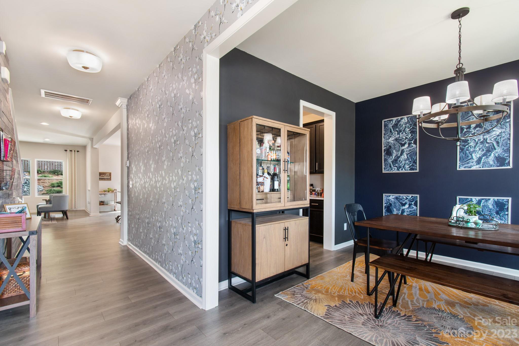 9112 Colwick Hill Road Charlotte, NC 28215 - Photo 4 of 47 Gallery Image 4