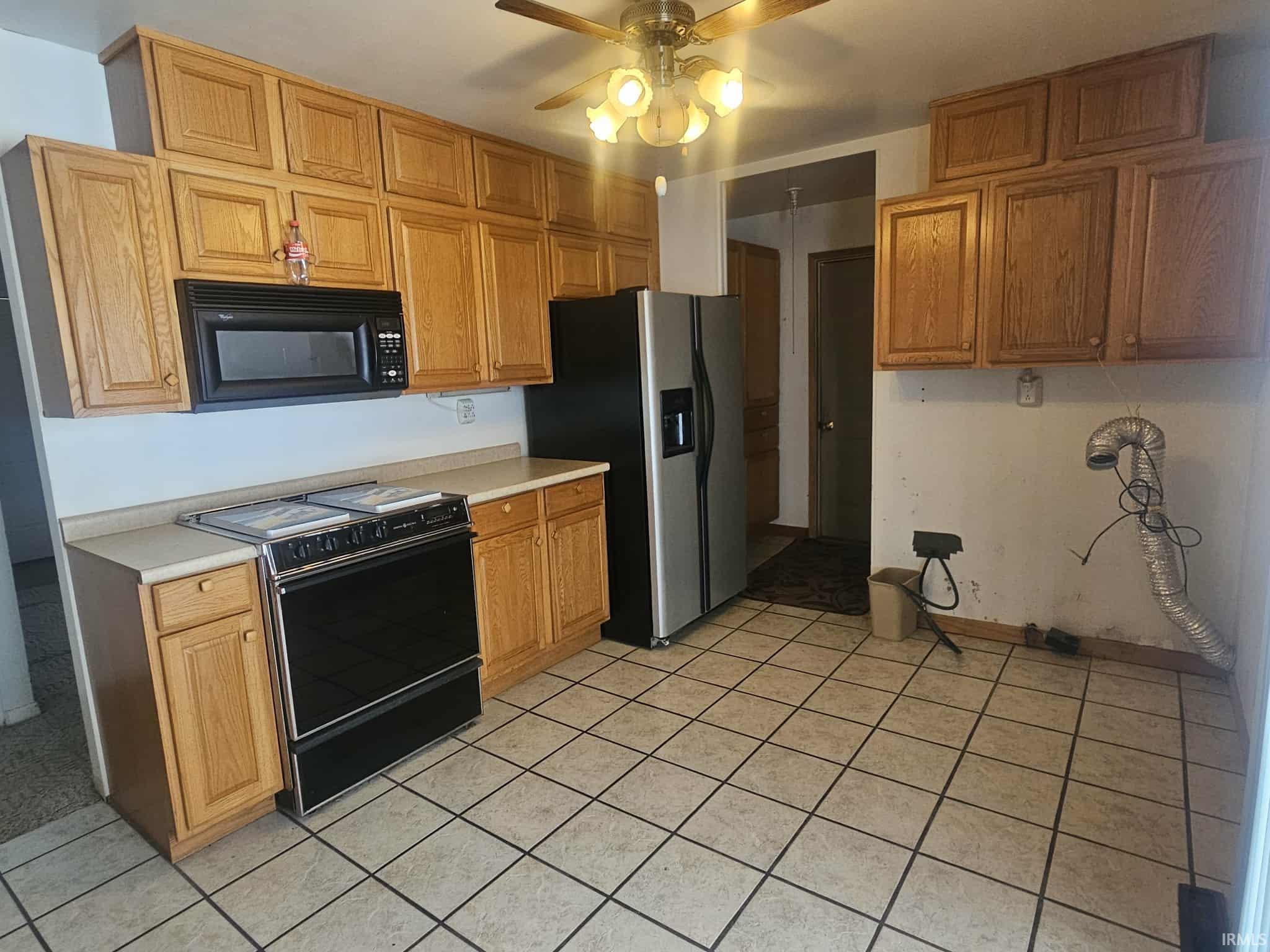 911 Biddinger Lane Washington, IN 47501 - Photo 7 of 14