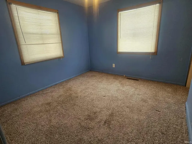 $129,900 | 911 Biddinger Lane, Washington, IN 47501