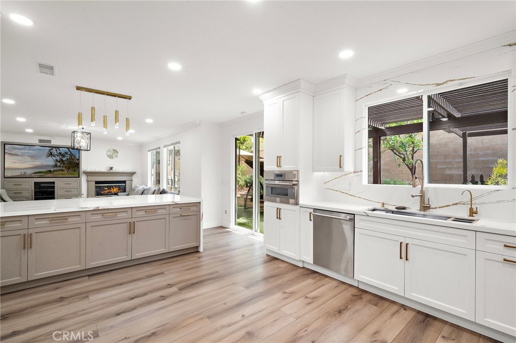 2 Dos Rios Irvine, CA 92602 - Photo 15 of 64