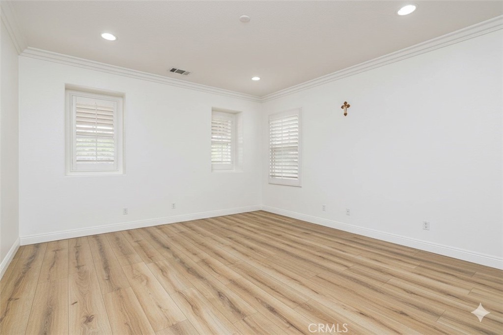 2 Dos Rios Irvine, CA 92602 - Photo 60 of 64 an empty room with windows