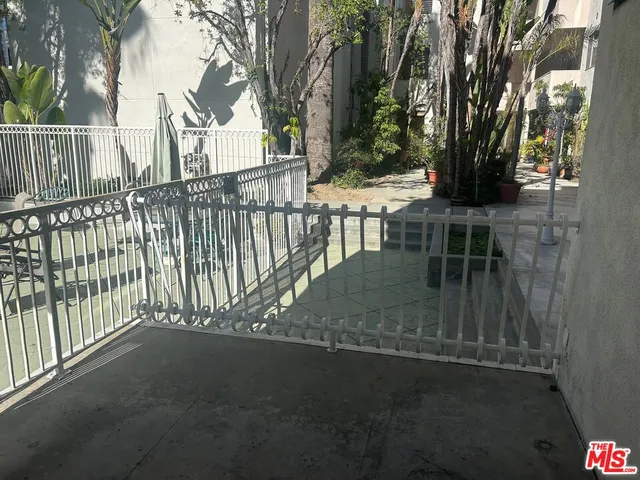 $2,900 | 1440 Reeves Street, Unit 108, Los Angeles, CA 90035