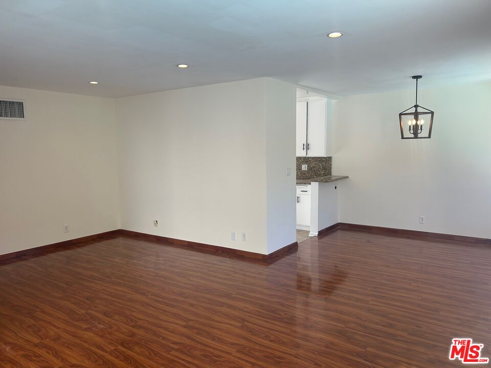 1440 Reeves Street, Unit 108 Los Angeles, CA 90035 - Photo 4 of 12