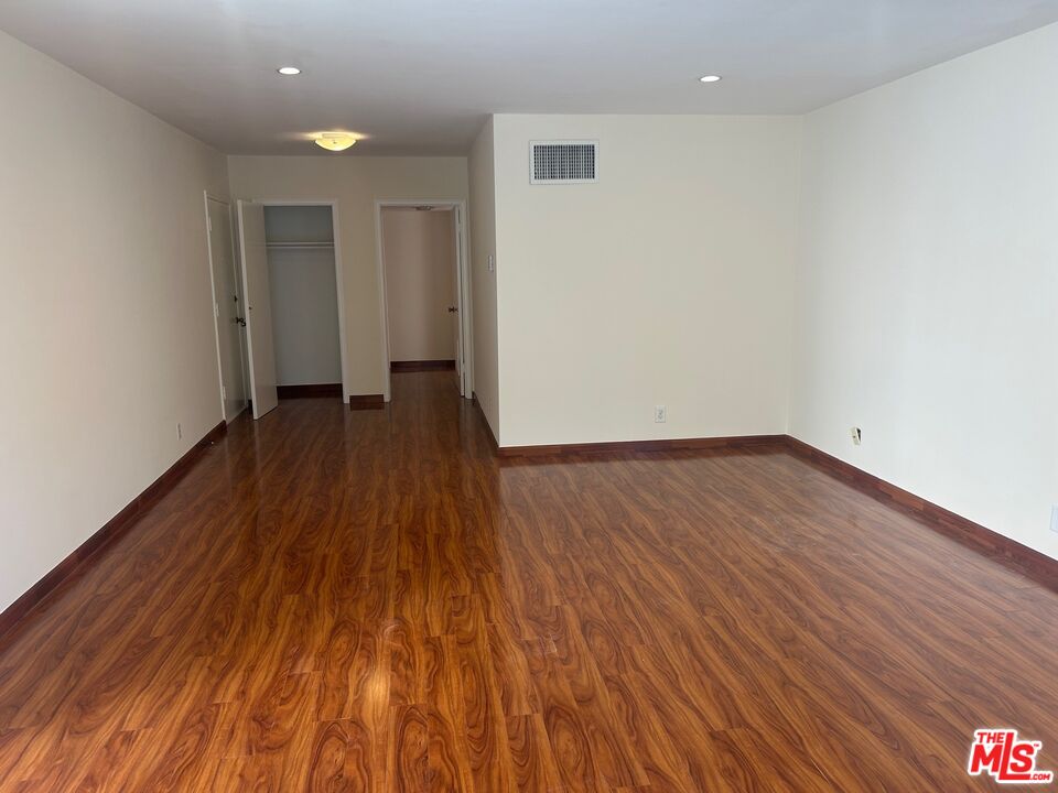 1440 Reeves Street, Unit 108 Los Angeles, CA 90035 - Photo 10 of 12