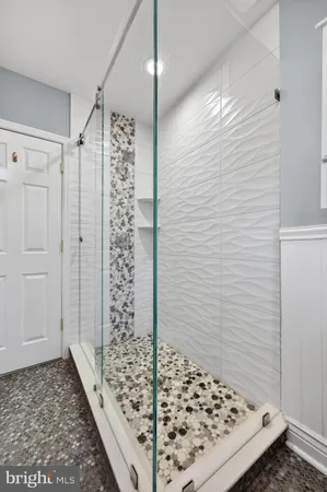 $649,999 | 419 Edgemoor Drive, Moorestown, NJ 08057