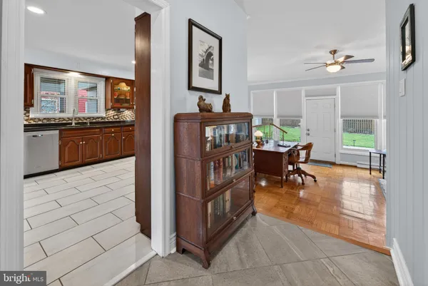 $649,999 | 419 Edgemoor Drive, Moorestown, NJ 08057