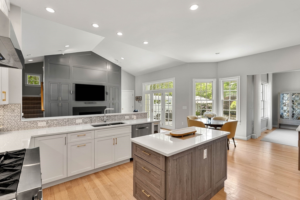 3 Ludlow Road, Unit 3 Quincy, MA 02171 - Photo 4 of 41