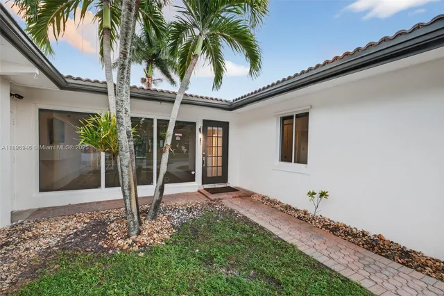 $875,000 | 2524 Marathon Lane, Fort Lauderdale, FL 33312