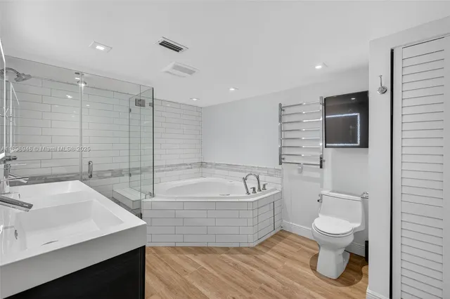 $875,000 | 2524 Marathon Lane, Fort Lauderdale, FL 33312