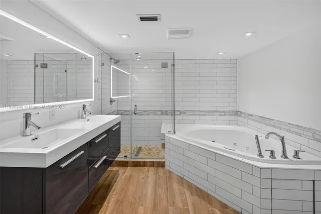 $875,000 | 2524 Marathon Lane, Fort Lauderdale, FL 33312