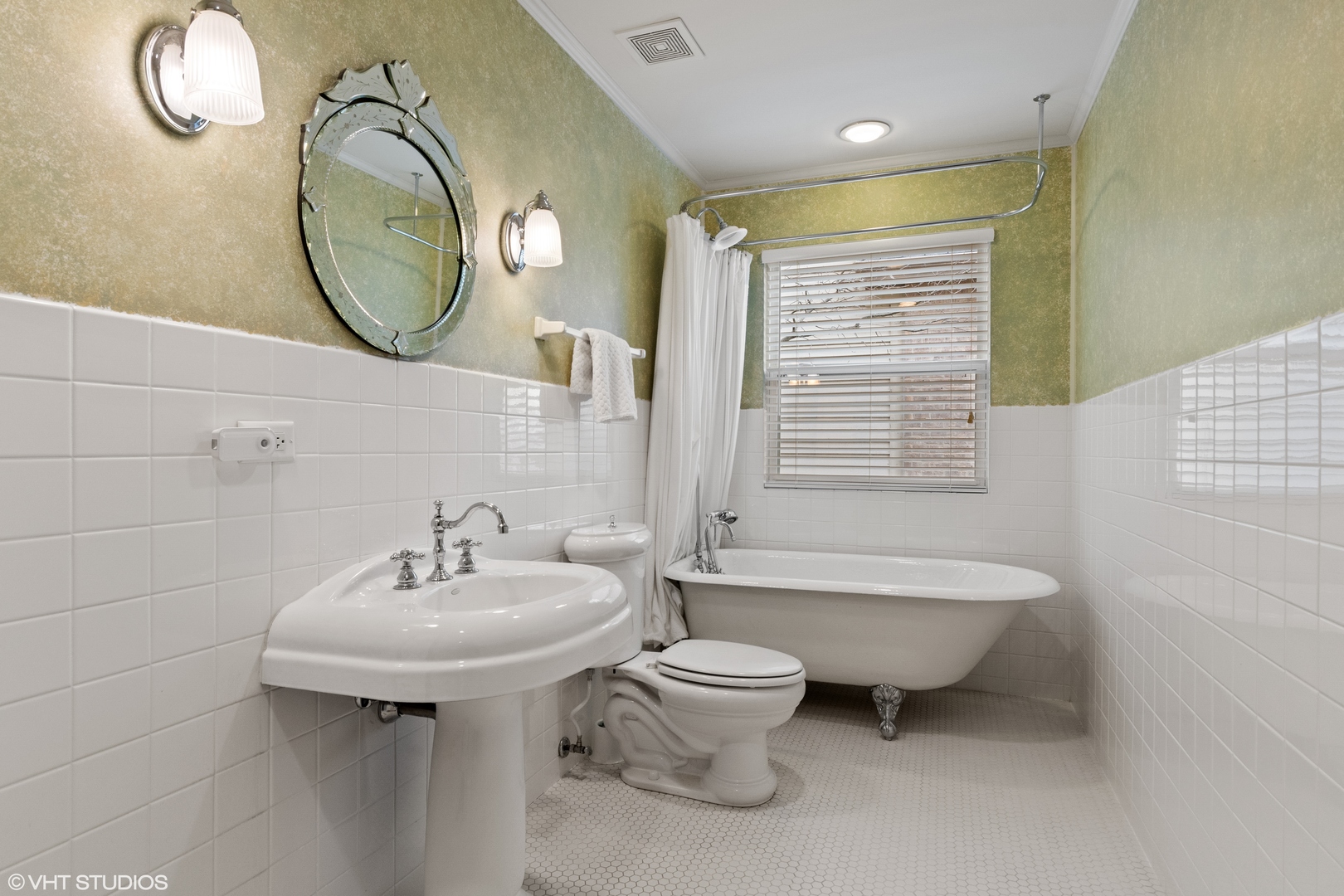 54 Westover Road Highwood, IL 60040 - Photo 16 of 24