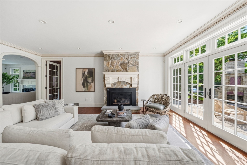 8 Valley Road Wellesley, MA 02481 - Photo 17 of 39