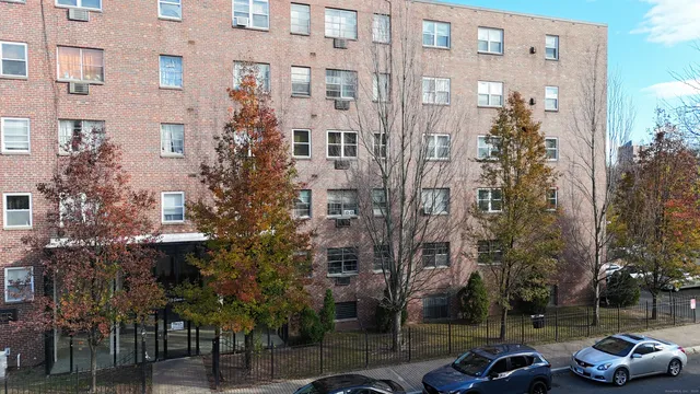 $1,200 | 40 Owen Street, Unit C11, Hartford, CT 06105