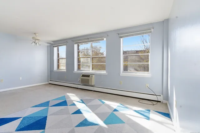 $1,200 | 40 Owen Street, Unit C11, Hartford, CT 06105