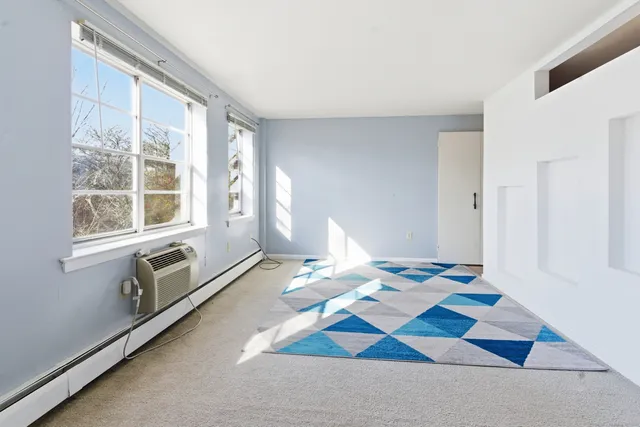 $1,200 | 40 Owen Street, Unit C11, Hartford, CT 06105