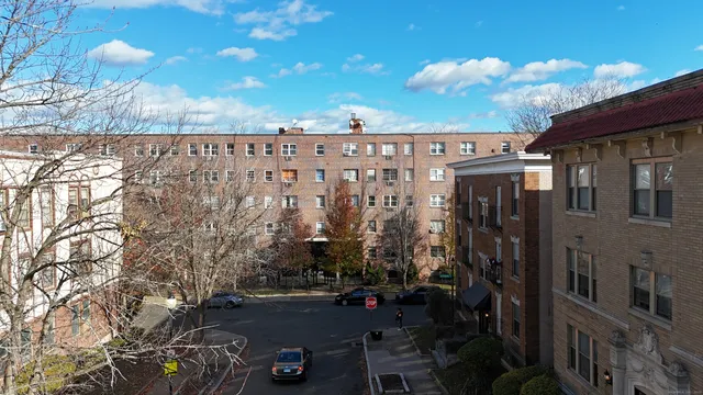$1,200 | 40 Owen Street, Unit C11, Hartford, CT 06105