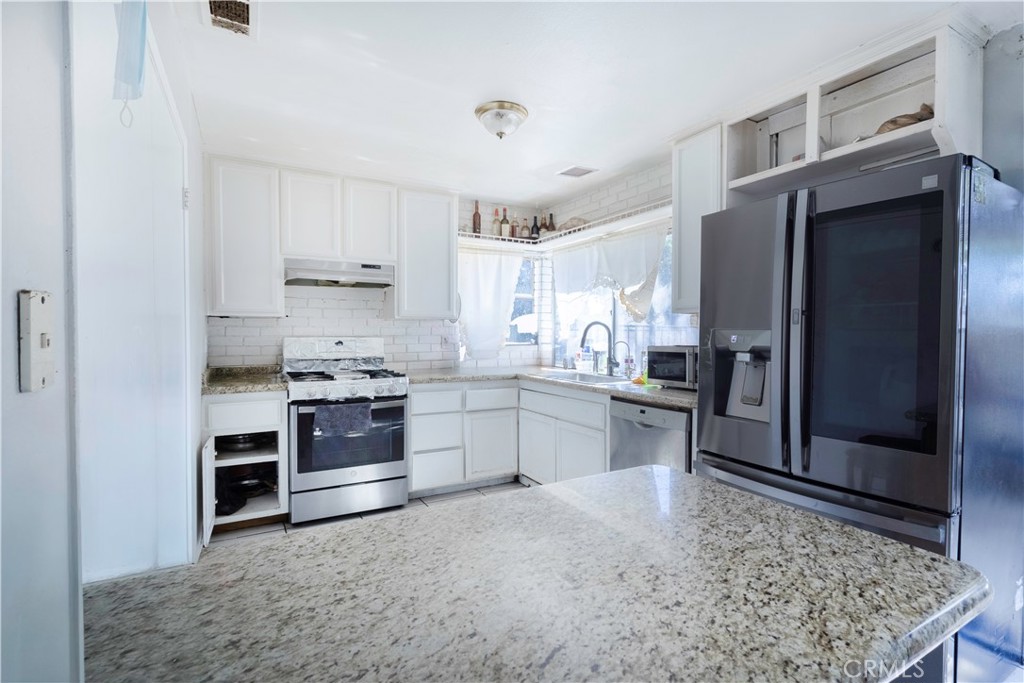 7000 Batavia Way Riverside, CA 92503 - Photo 14 of 22