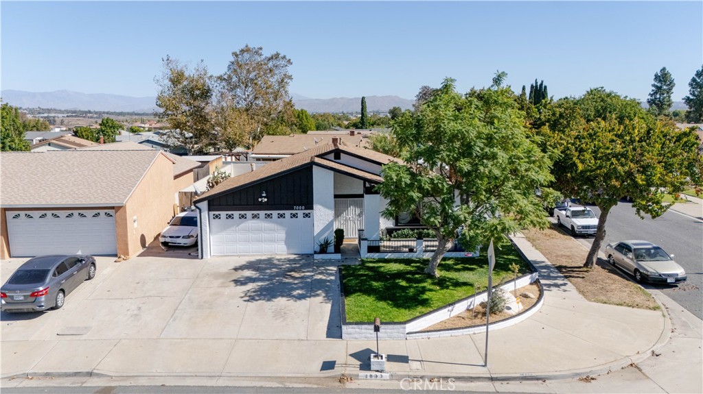 7000 Batavia Way Riverside, CA 92503 - Photo 2 of 22